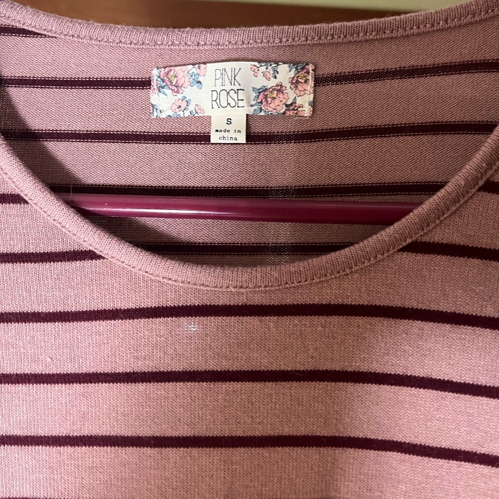 EUC! Super soft striped long sleeve with cute twist accent on front - Picture 2 of 4